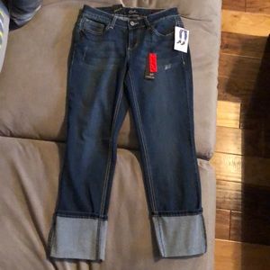 Earl size 4 Straight Cuff jeans NWT